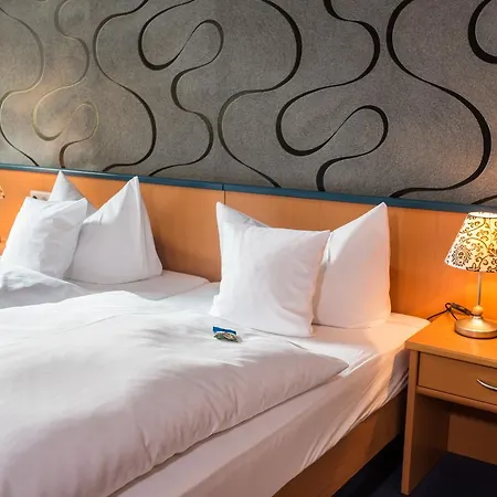 فندق B&s Am Bachhaus 3*