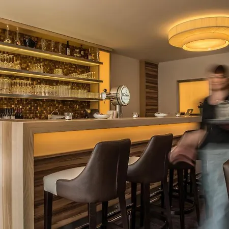 B&s Am Bachhaus Hotell