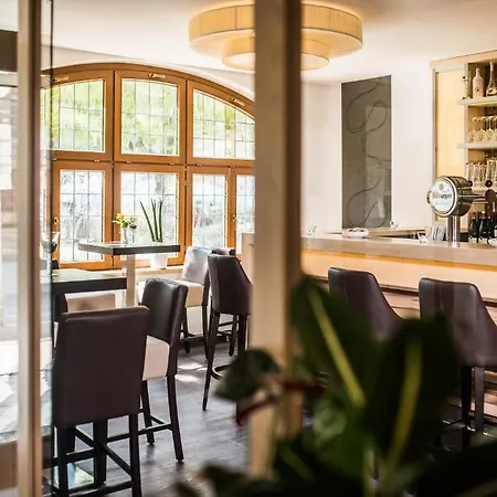 B&s Am Bachhaus فندق